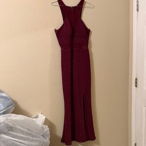 City Triangles Elegant Burgundy Glitter Dress